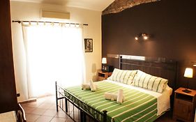 Sixtythree Guesthouse